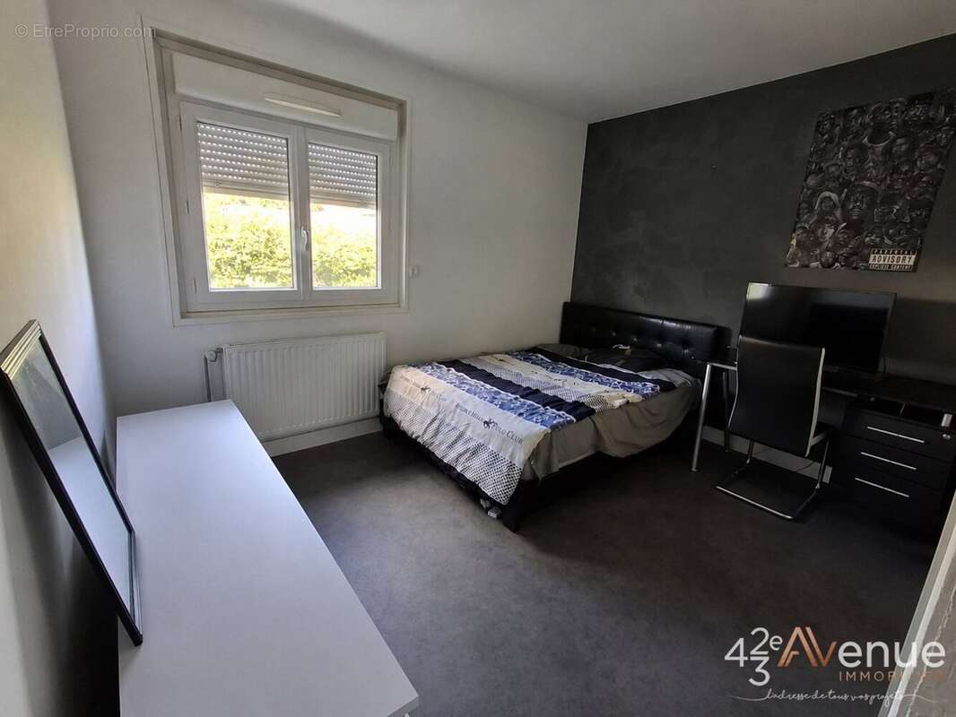 Maison à MONTROND-LES-BAINS