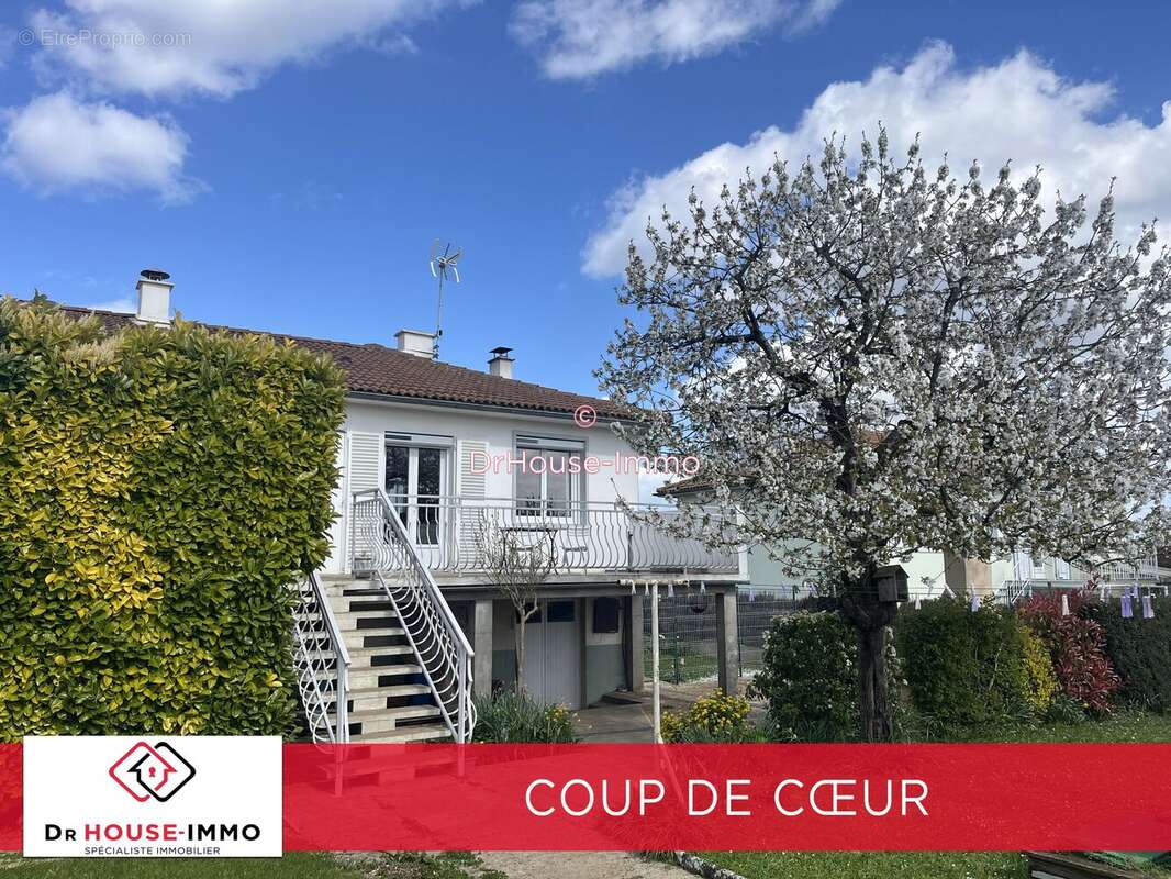 Maison à JAUNAY-CLAN