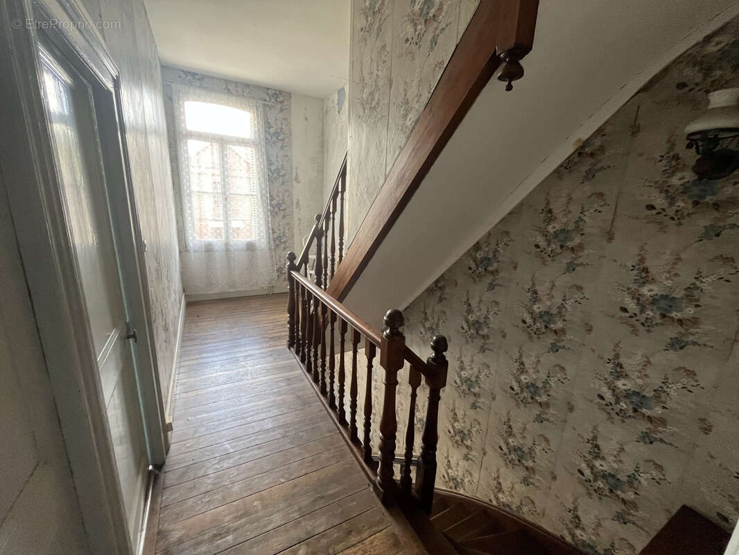 Maison avec deux chambres à TULLY - photo 10