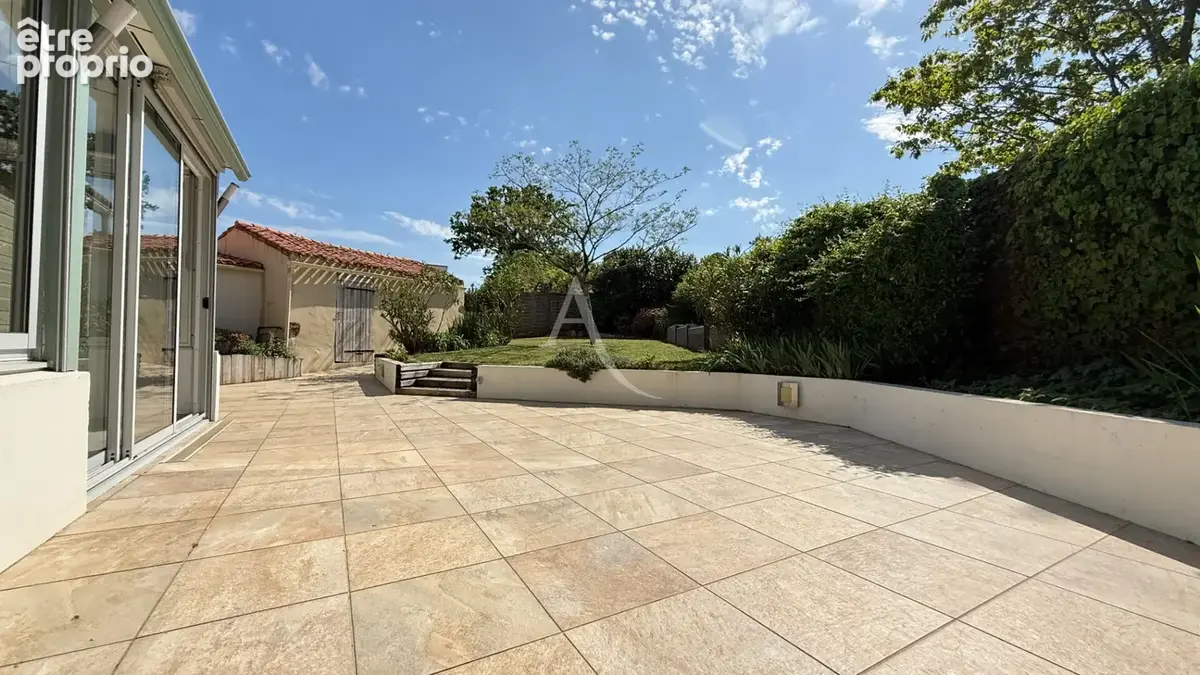 Maison Venansault- 3 chambres: - photo 7