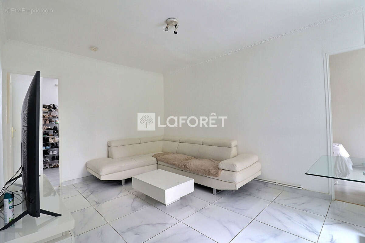 Appartement à L&#039;ILE-SAINT-DENIS