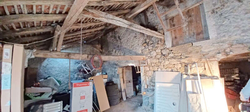 Maison à SAINT-GERMAIN-SUR-RHONE