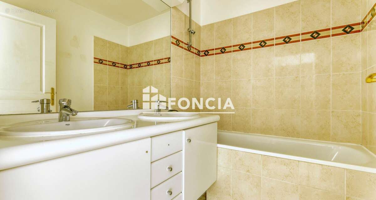 Appartement à RUEIL-MALMAISON