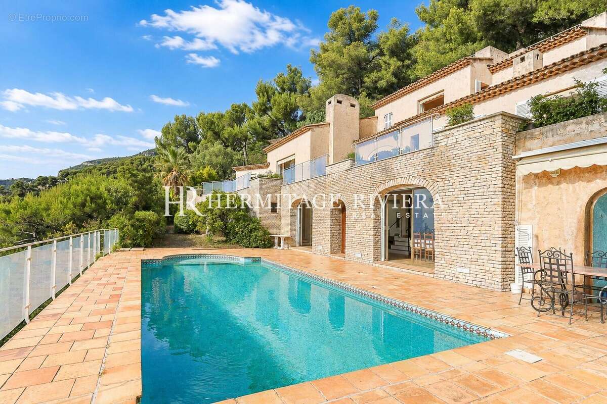 Maison 398 m² à Roquebrune-Cap-Martin  - photo 6