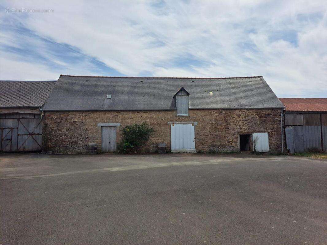 Maison 92 m² à Saint-Meen-Le-Grand  - photo 16