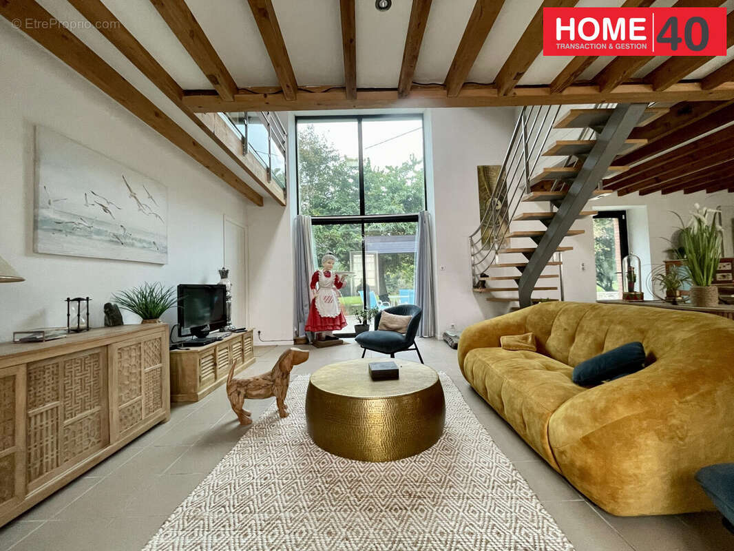 Commerce à LA BOISSIERE-DES-LANDES