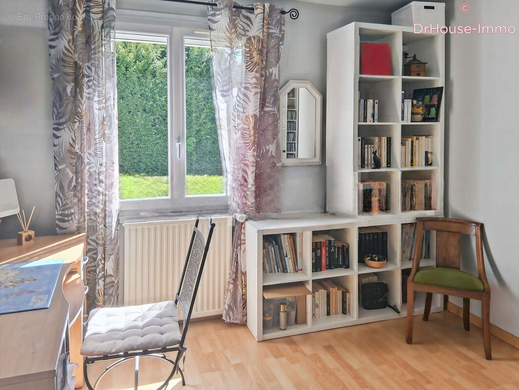 Appartement à SAINT-JEAN-DE-LA-RUELLE