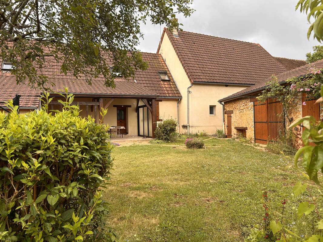 Maison à SACIERGES-SAINT-MARTIN