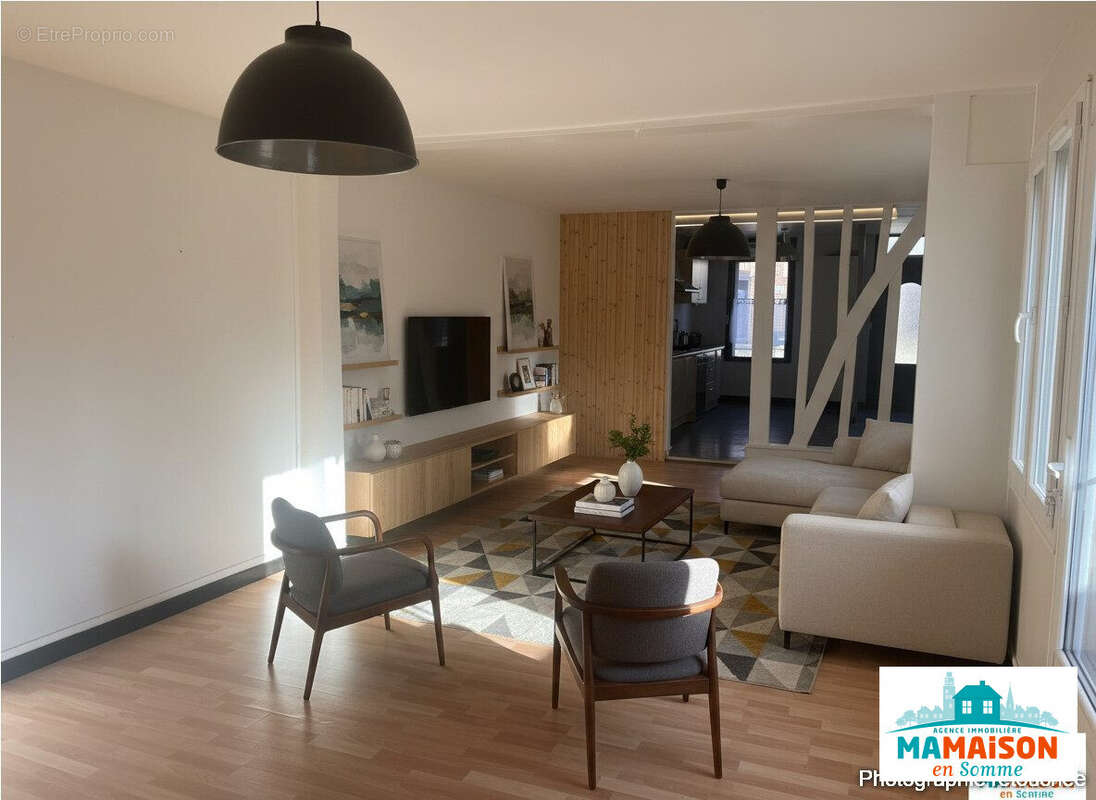 Photo retouchée : projection - Maison à FOUILLOY