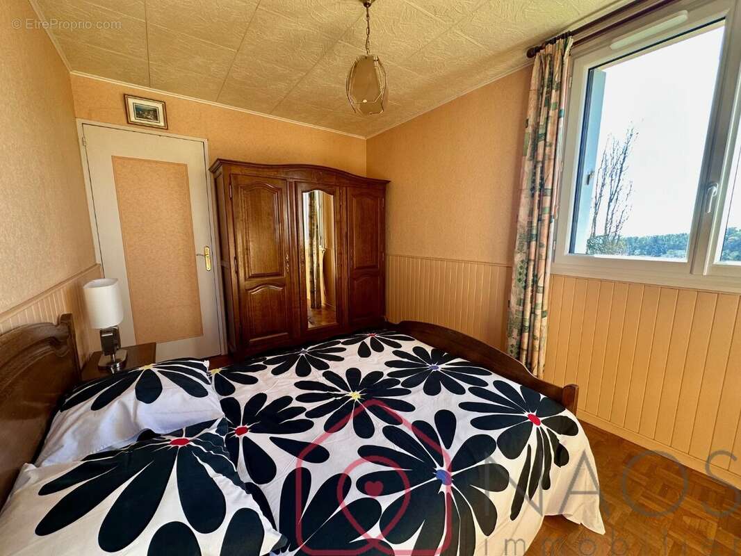 Appartement à LE PLESSIS-ROBINSON