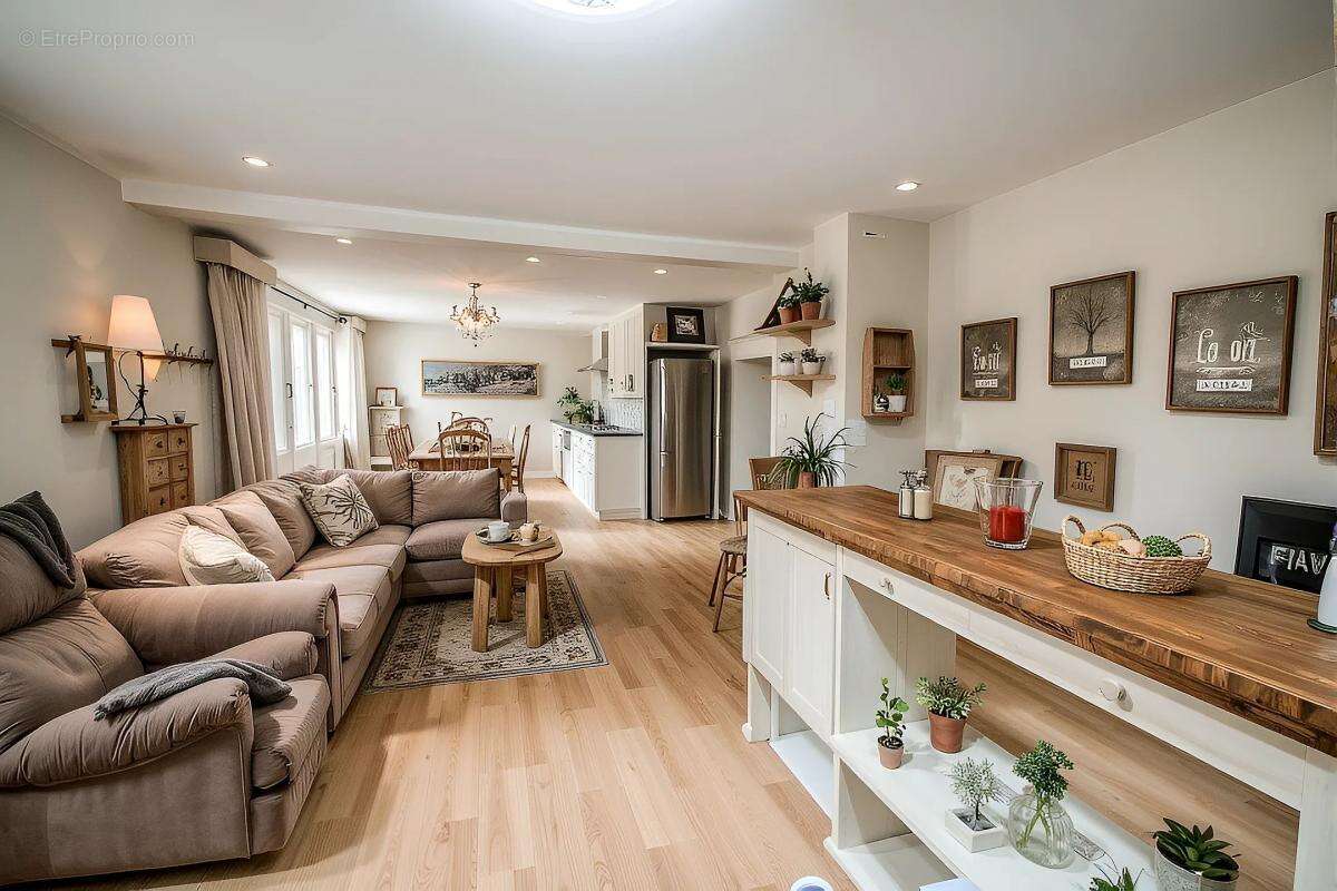 Maison à CUISE-LA-MOTTE