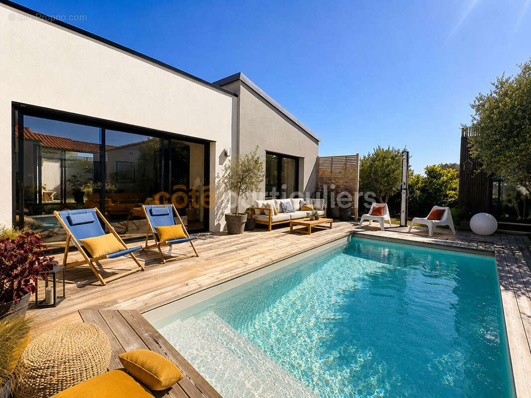 Le fenouiller -- maison de ville -- 6 pièces 170 m2 utile -- maison familiale -- proche commodités  -- piscines -- proche plage - photo 6