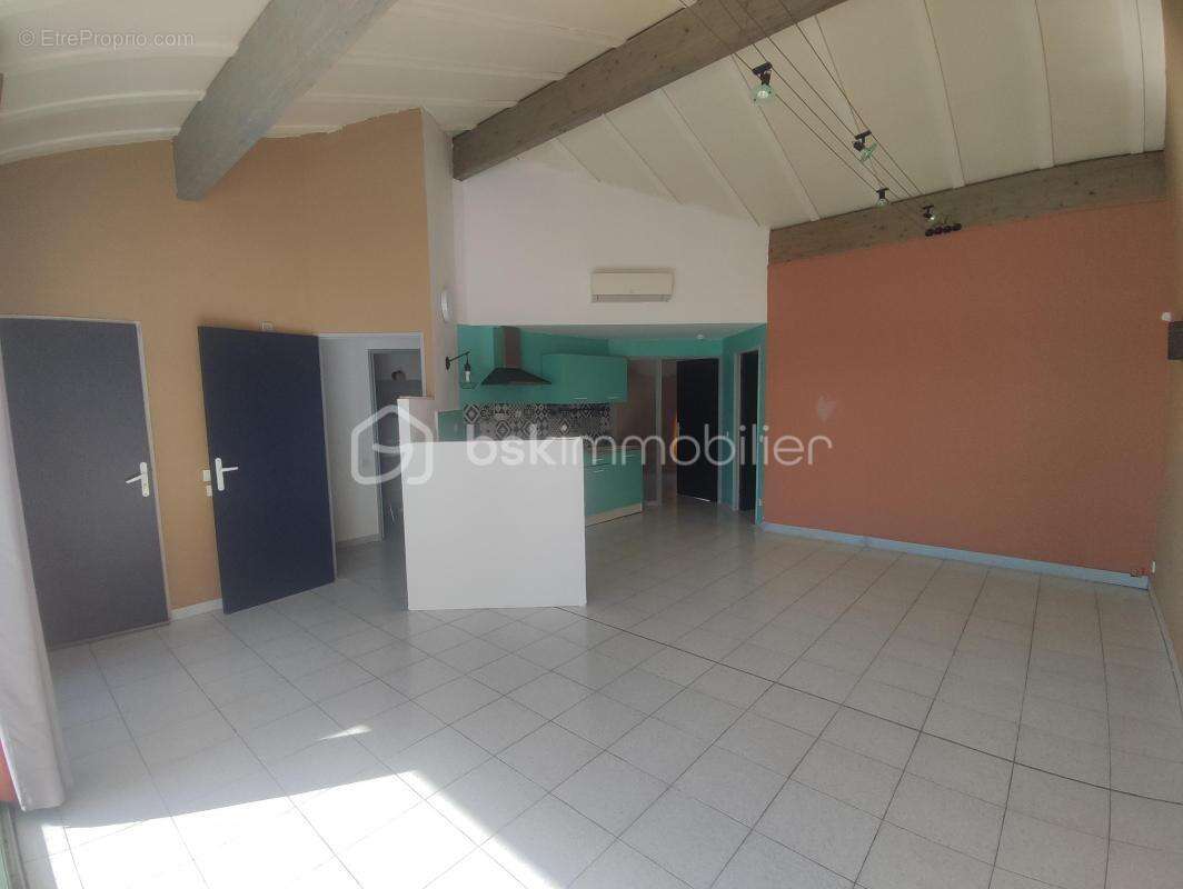 Appartement à PONT-SAINT-ESPRIT
