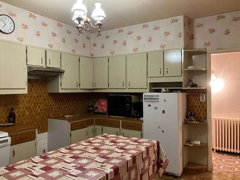 Maison à NOTRE-DAME-DE-SANILHAC