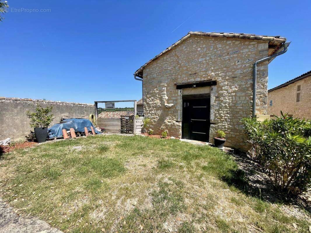 Maison à ANDILLAC