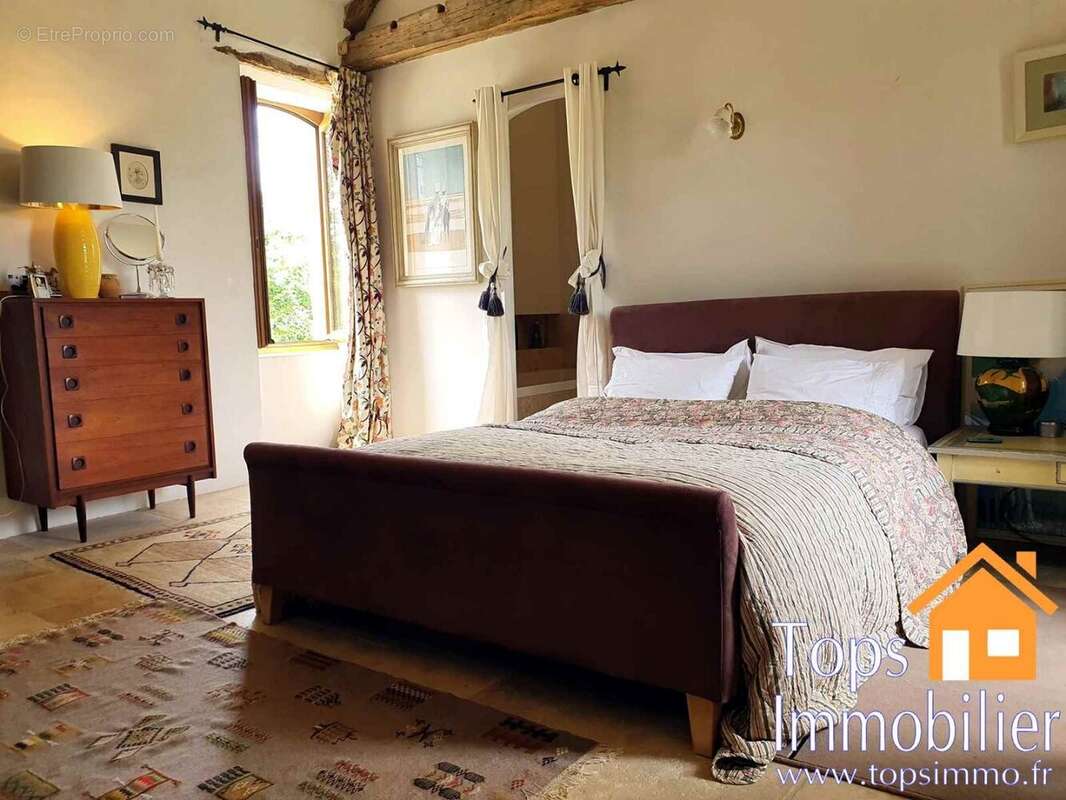 Maison à SAINT-ANTONIN-NOBLE-VAL