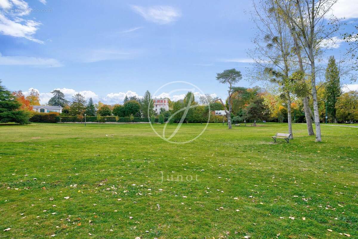 Maison à LE VESINET