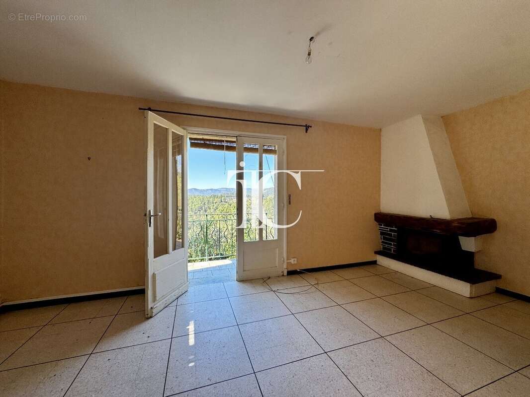 Maison à PLANZOLLES