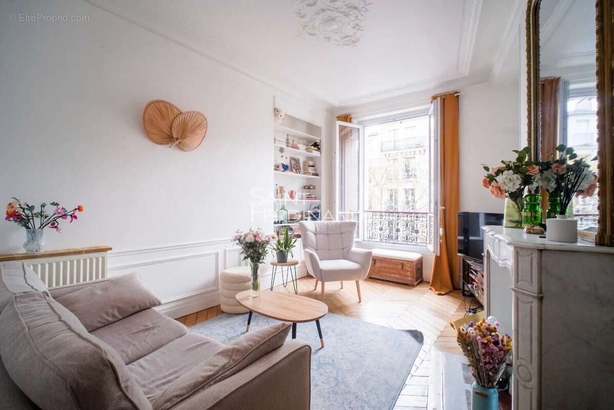 Appartement à PARIS-17E