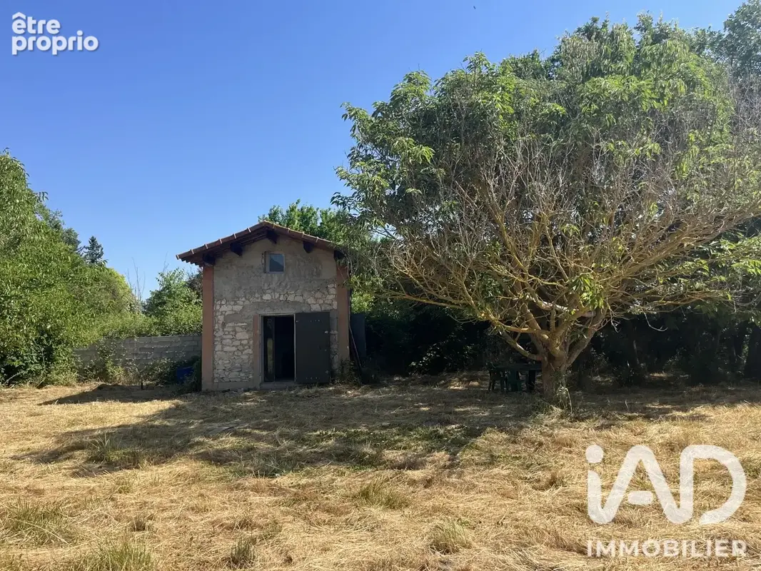 Photo 1 - Maison à LA ROQUE-D'ANTHERON