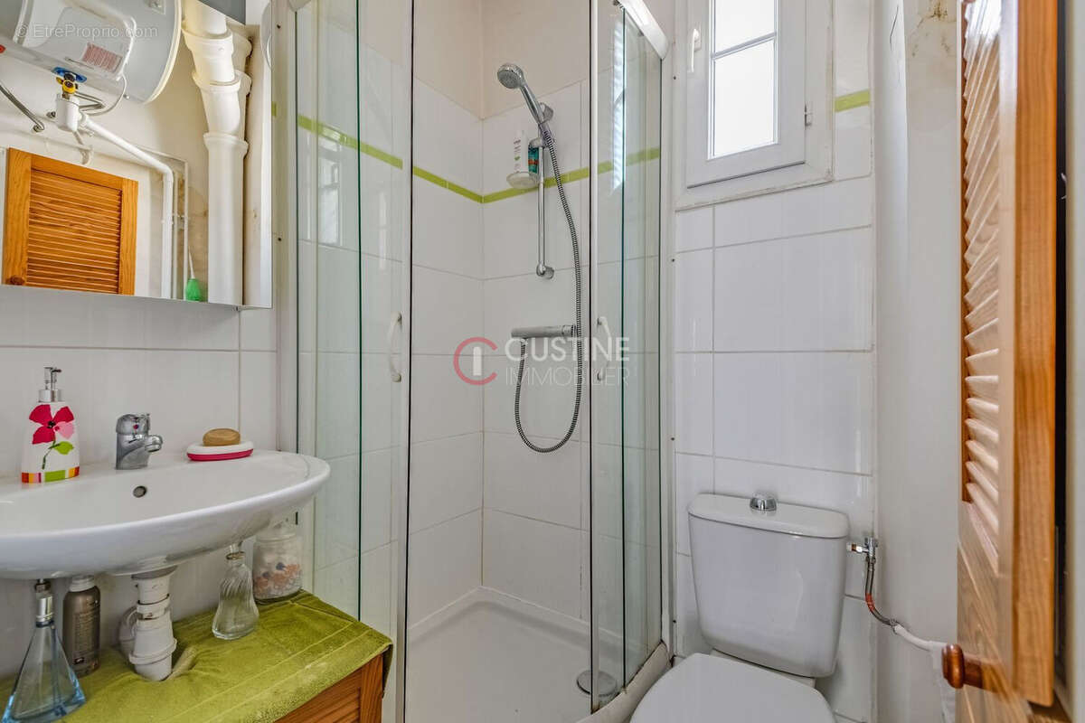 Appartement à PARIS-18E