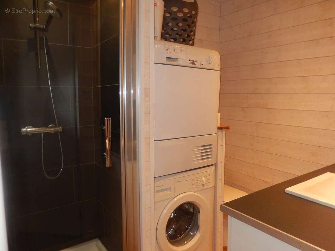 Appartement à EAUX-BONNES