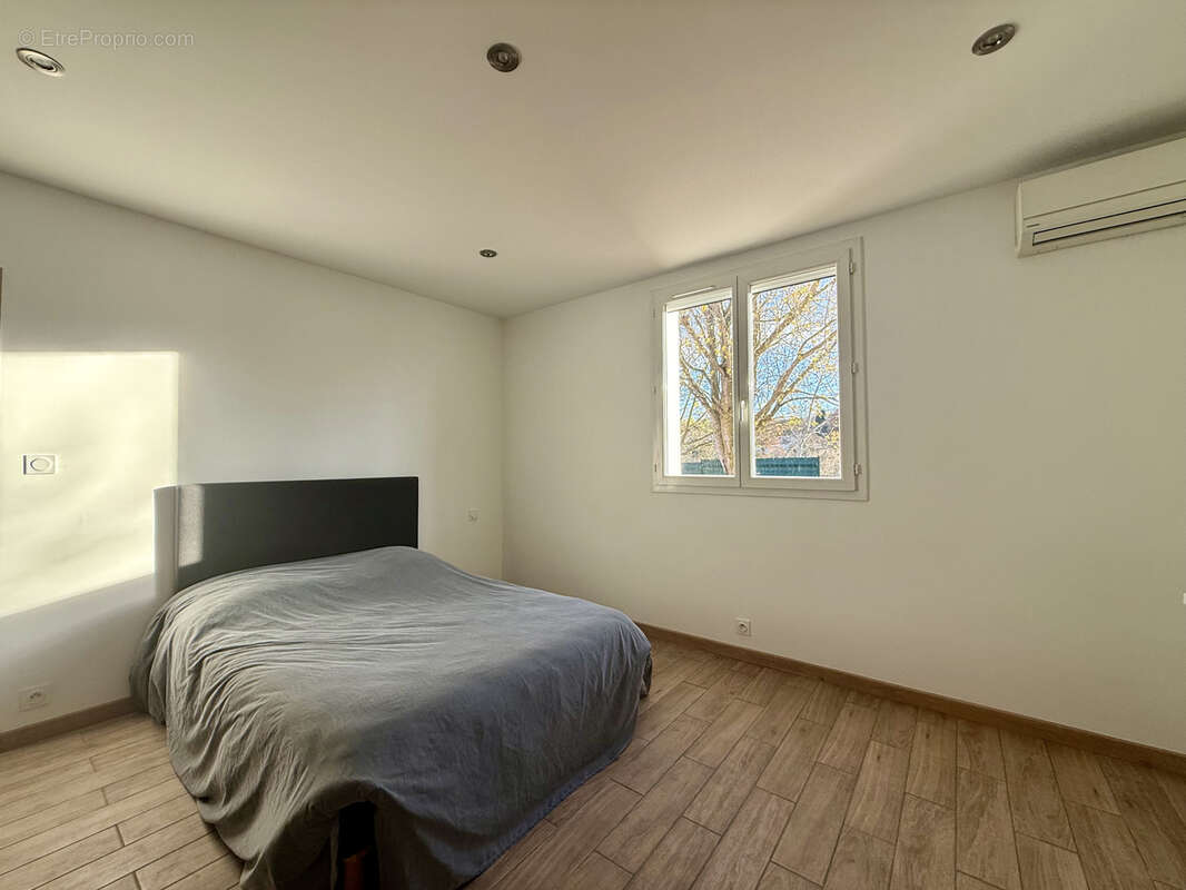 Maison à LE CASTERA