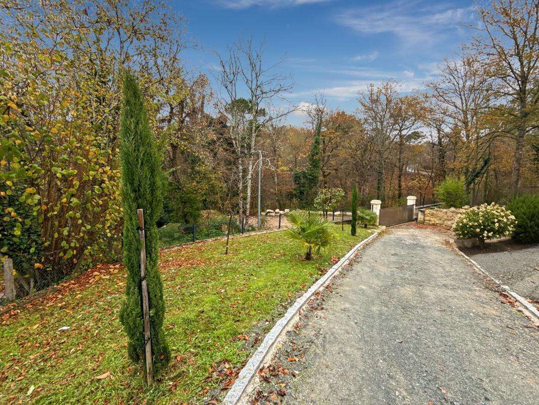 Maison à CHATEAU-L&#039;EVEQUE