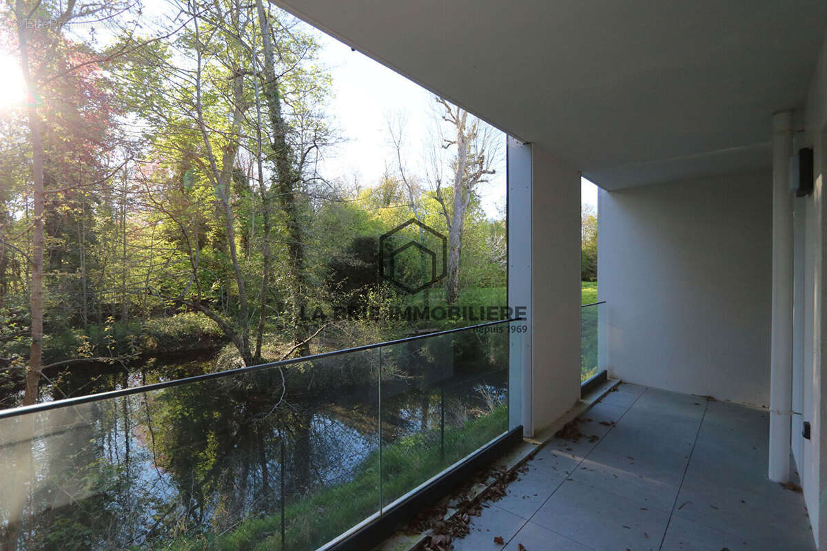 Appartement à RUBELLES