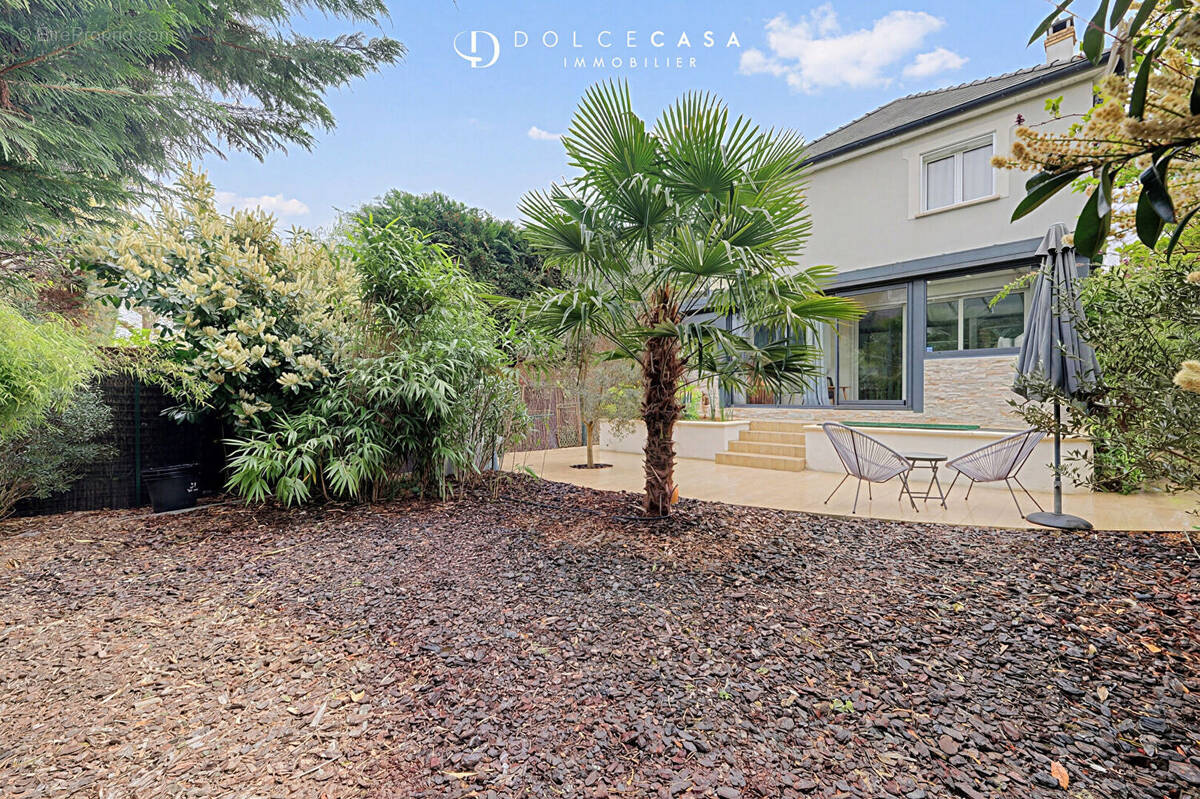 Maison à LE PERREUX-SUR-MARNE