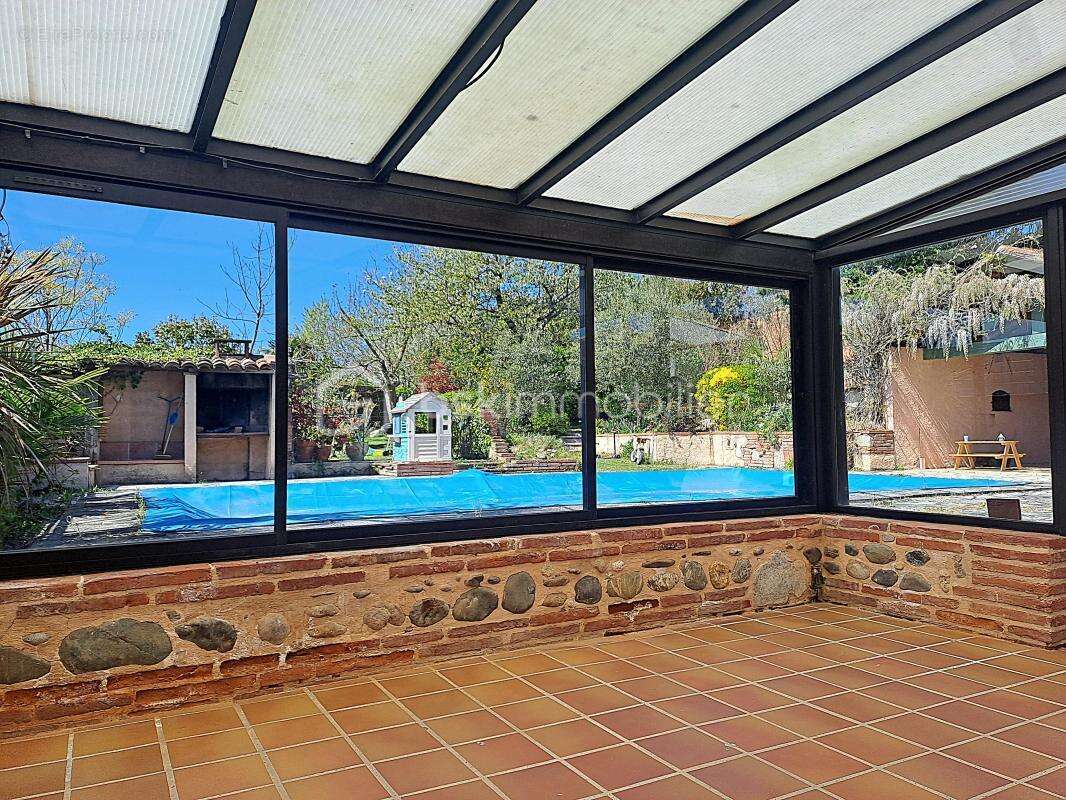 Maison de village avec jardin, piscine et garage attenant - photo 13