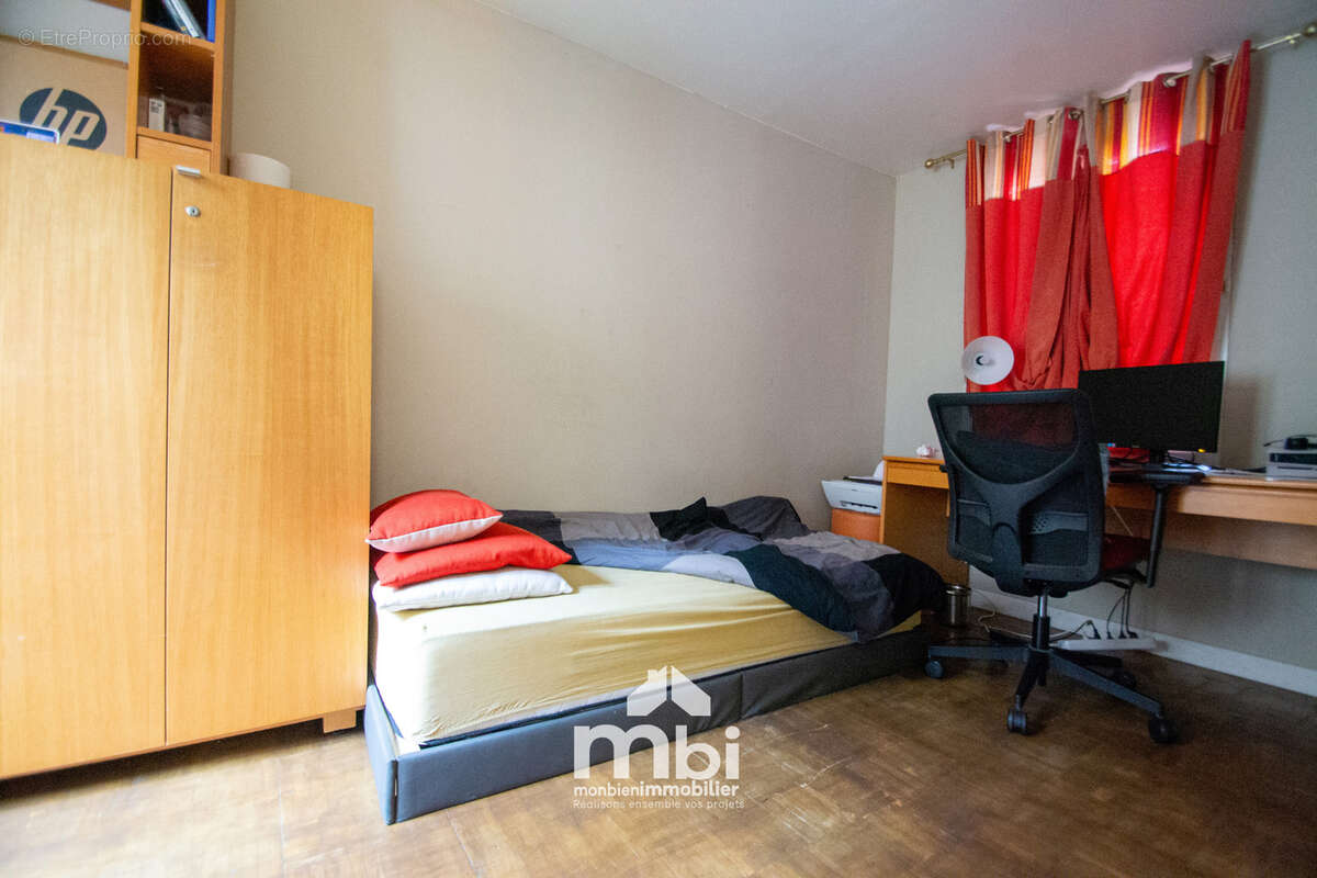 Maison à MARLY-LA-VILLE