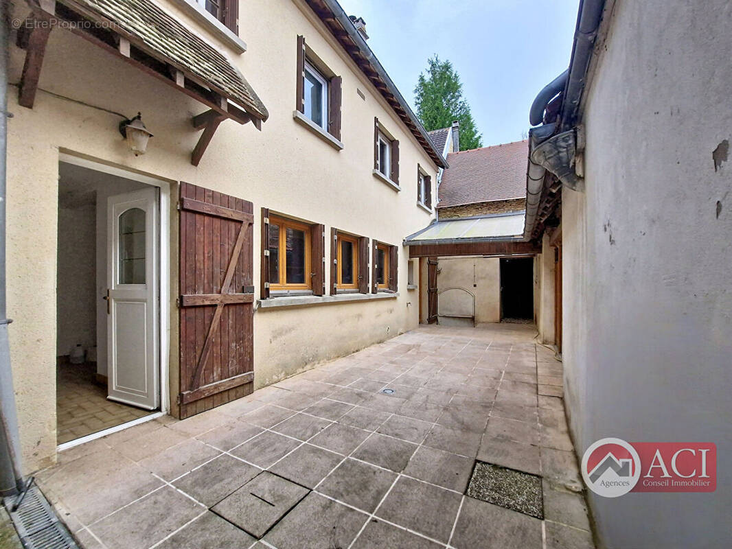Maison à GASNY