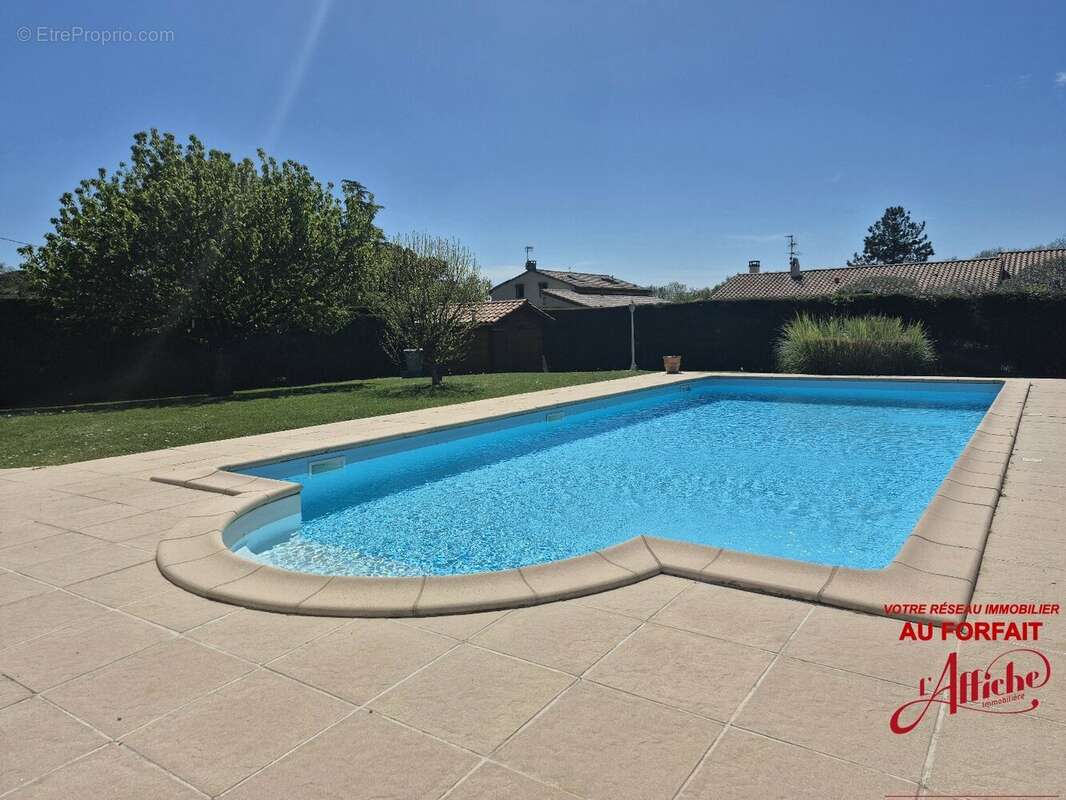 Maison à BRUGUIERES