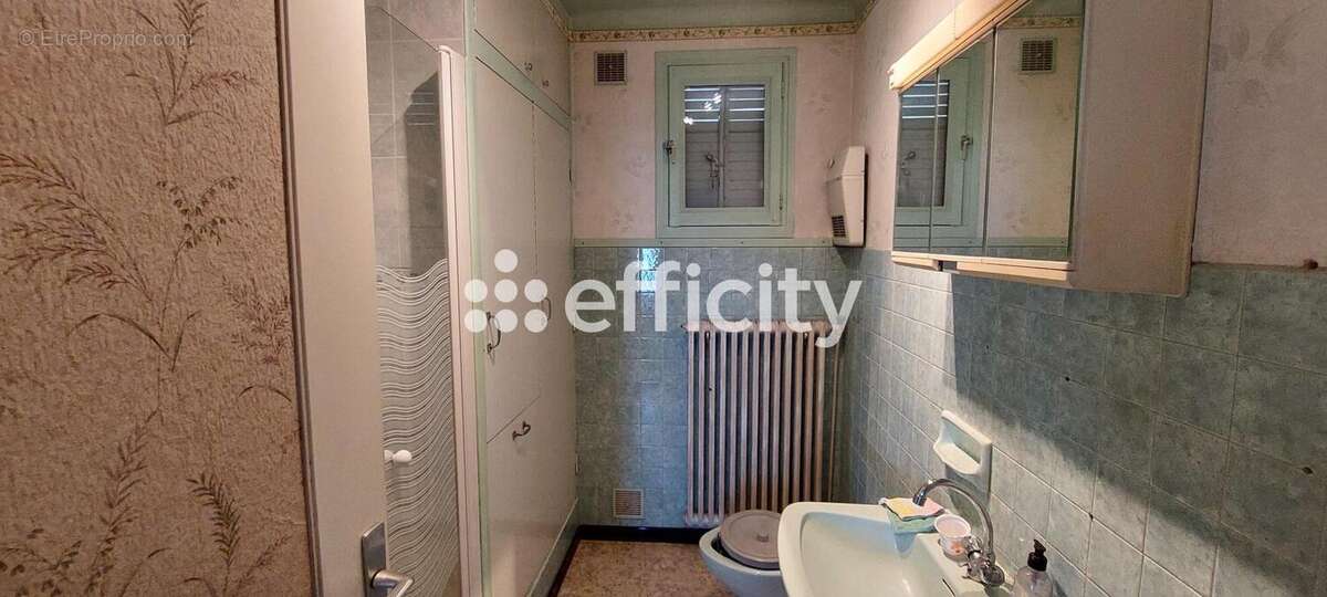 Maison 120 m² à Cour-Et-Buis  - photo 9