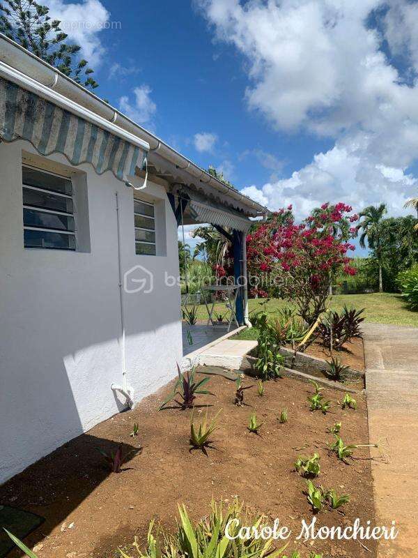 Appartement à LAMENTIN