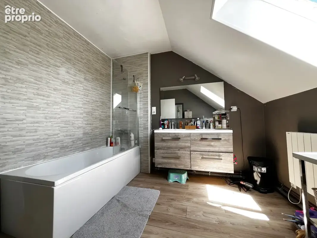 Longère trois chambres et jardin - photo 17