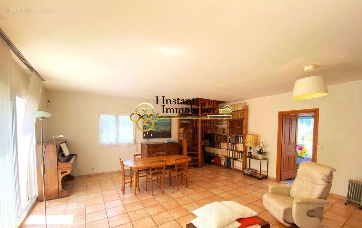 Maison Plougasnou 7 pièce(s) 170 m2 - photo 11