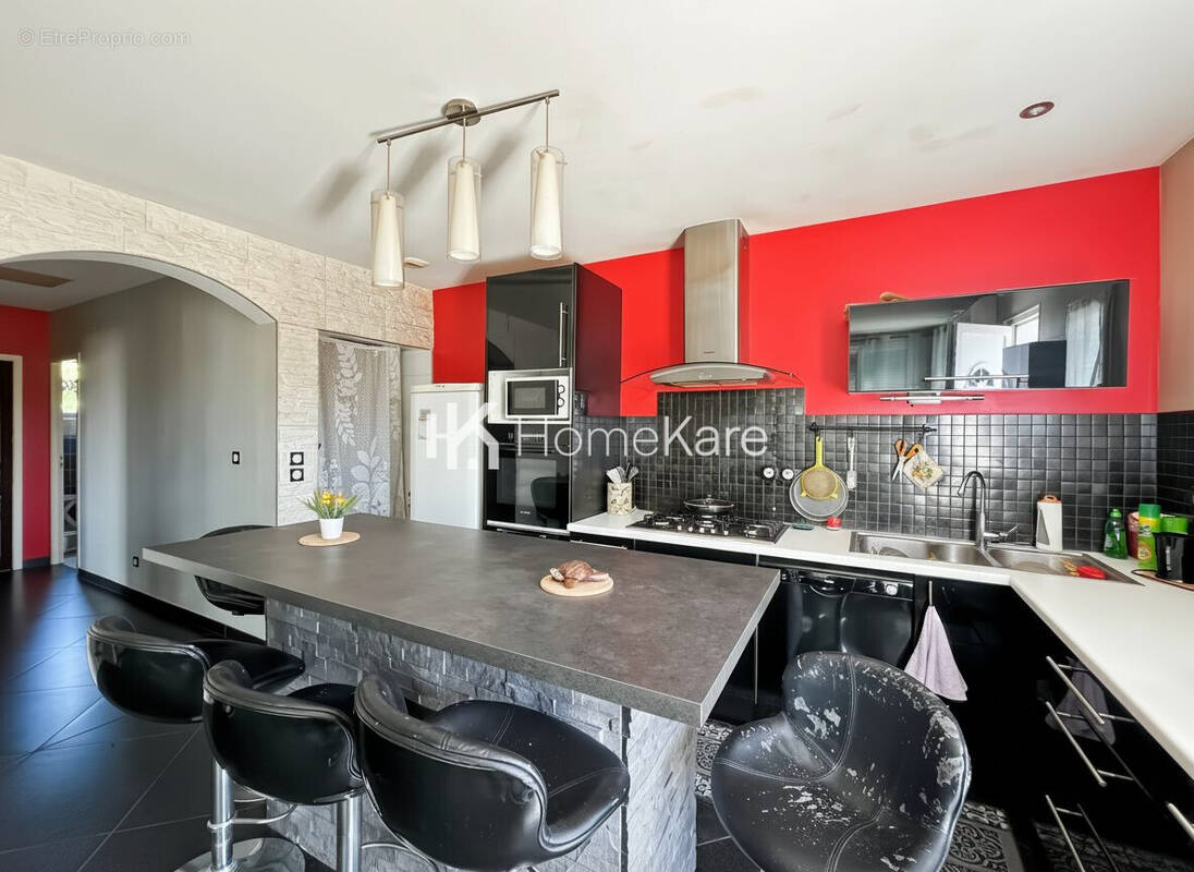 Appartement à AMBARES-ET-LAGRAVE