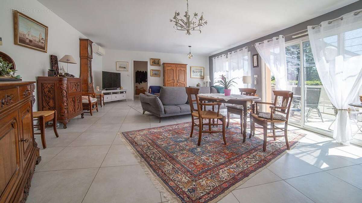 Maison à LES MATELLES