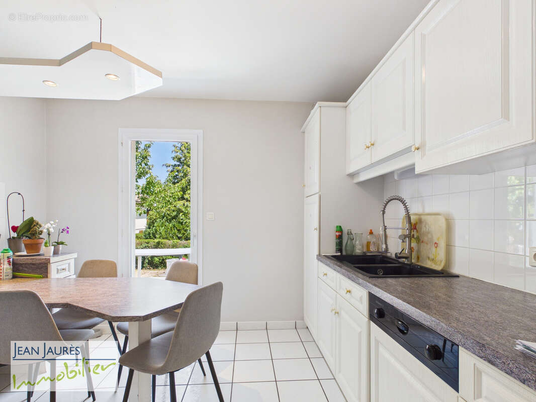 Maison de plain pied sur sous-sol total - photo 9
