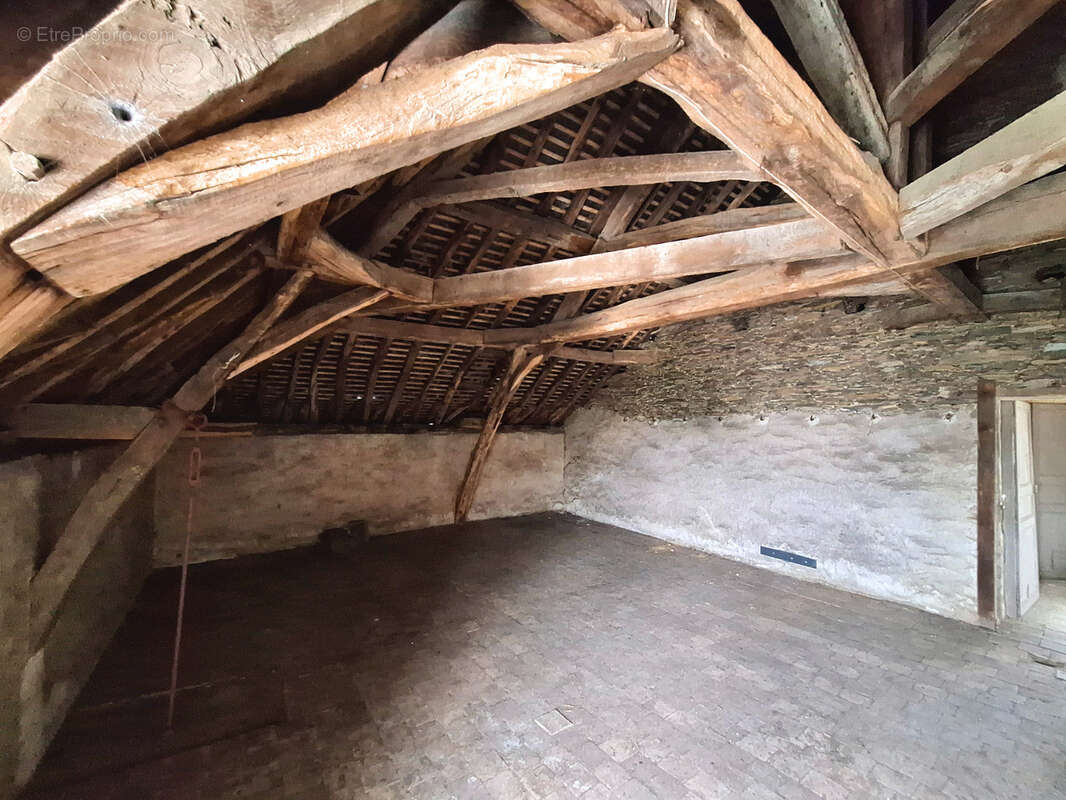 Appartement à SEGRE
