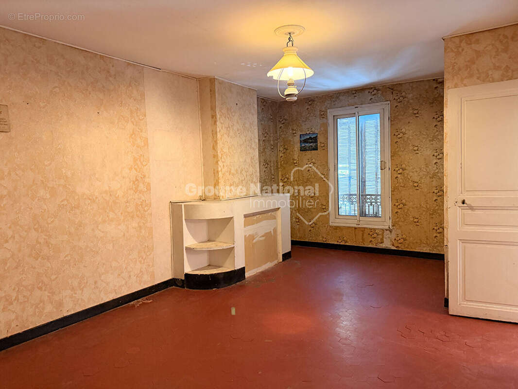 Appartement Beaucaire 4 pièce(s) 120 m2 - photo 2