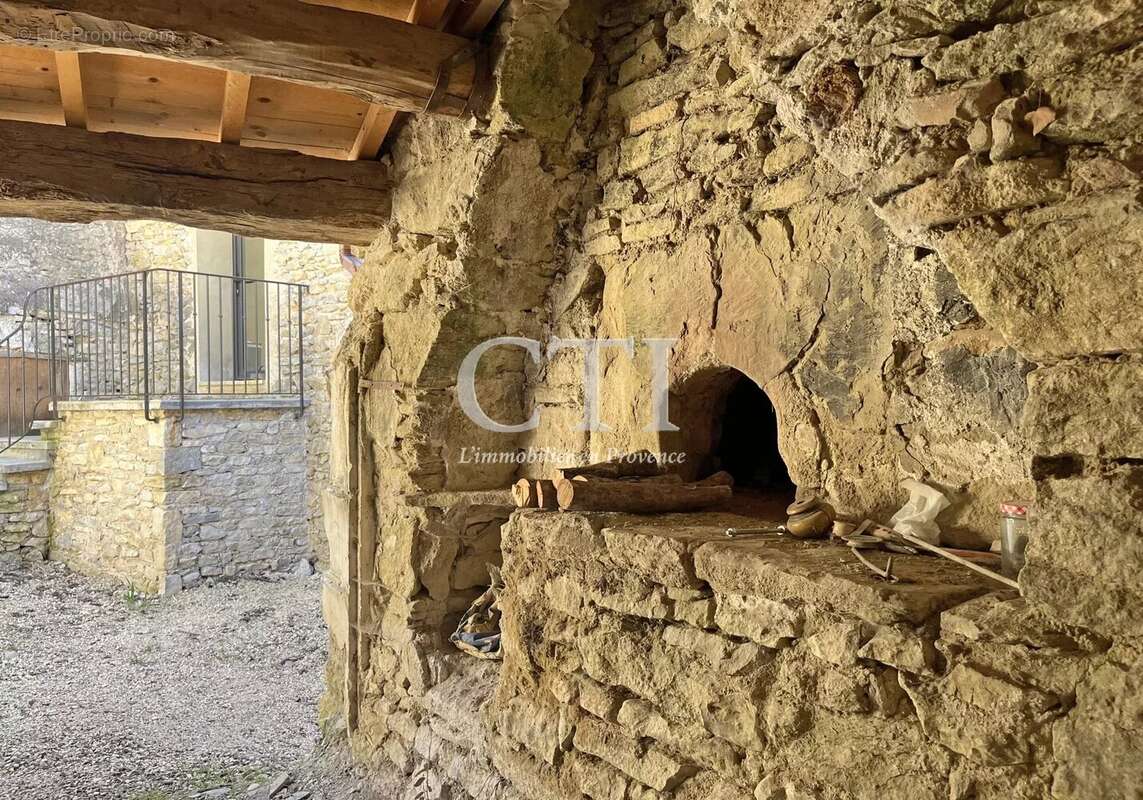 Maison à VAISON-LA-ROMAINE