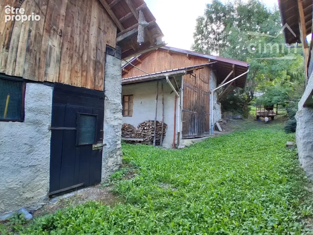 Maison à rénover avec grange et jardin - photo 4