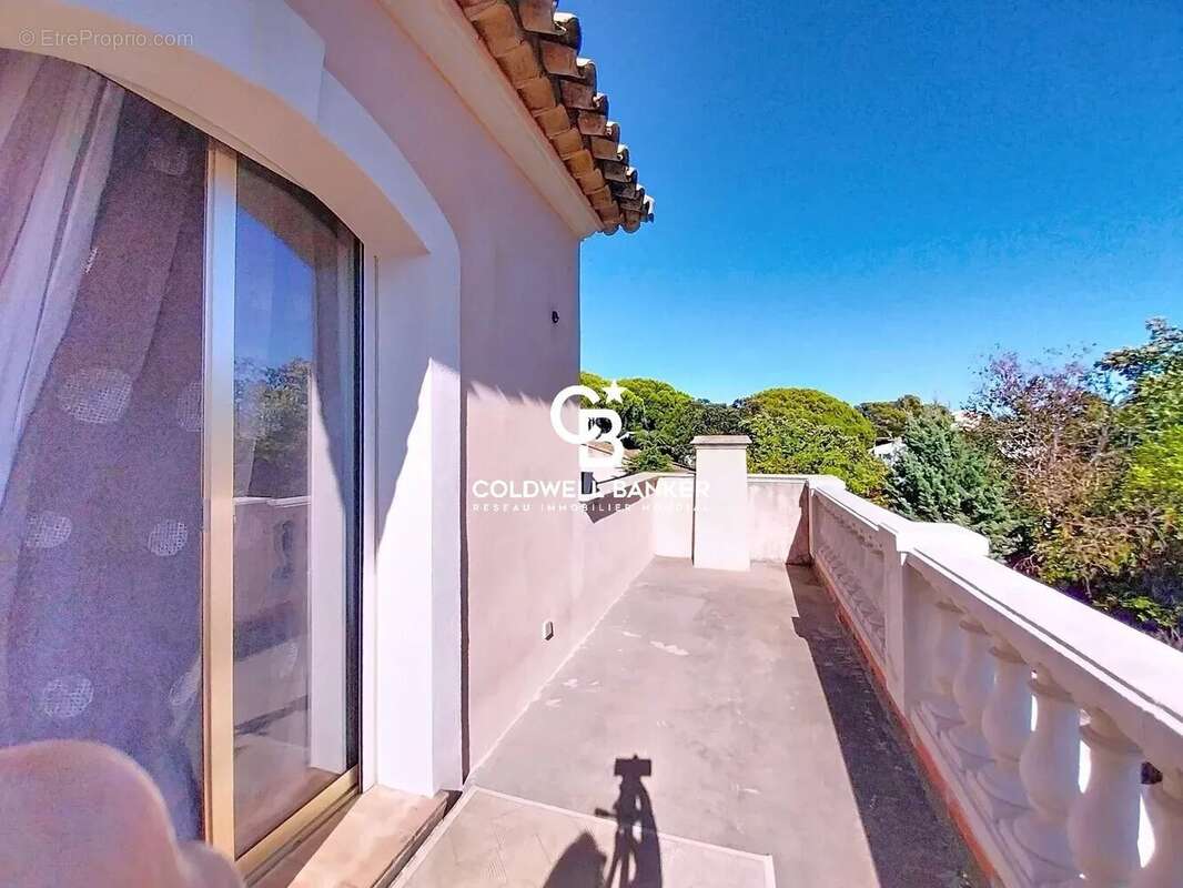 Maison à FREJUS