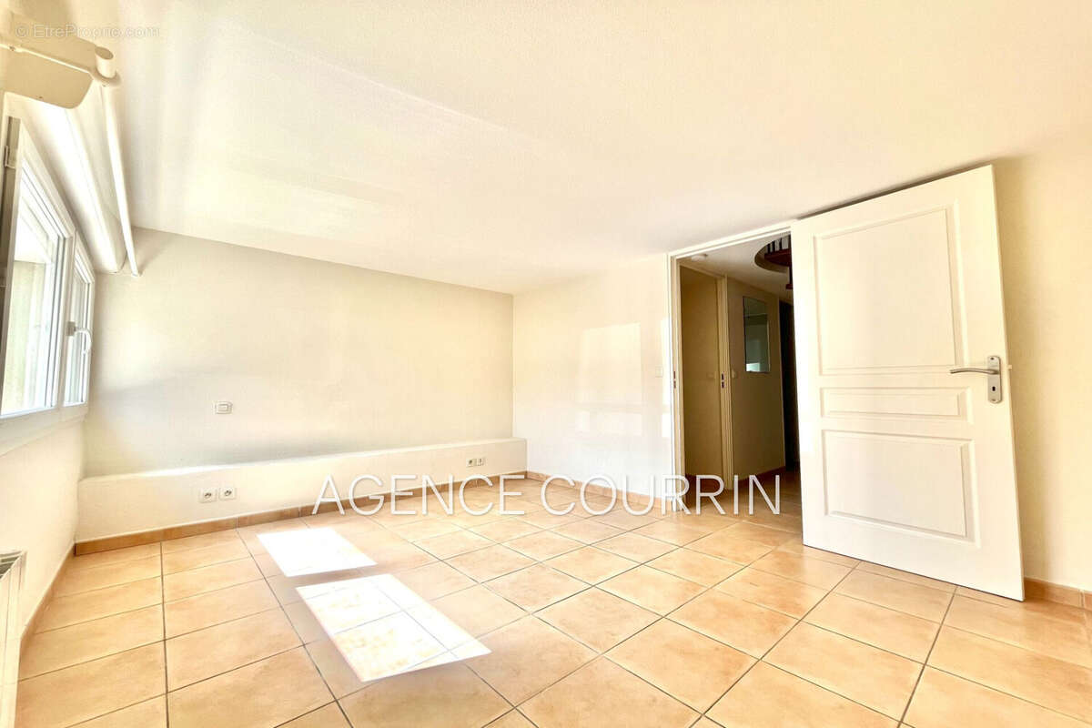 Appartement à GRASSE
