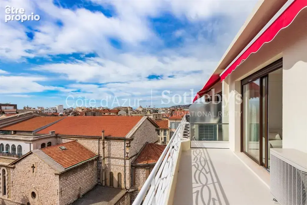 Nice Carré d’Or, appartement rénové en dernier étage avec terrasse proche de la Promenade des Anglais - photo 11