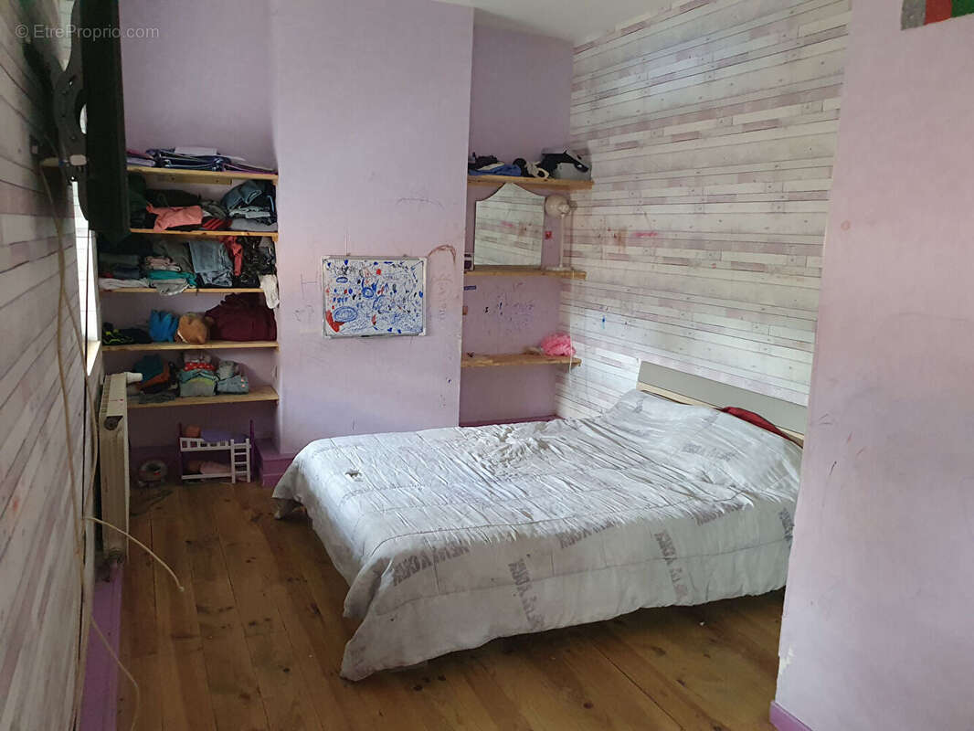 Maison à SAINT-MARTIN-AU-LAERT