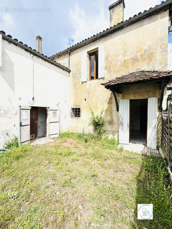 Maison 132 m² à Saint-Gervais  - photo 2